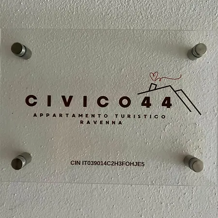 Lägenhet Civico 44 - Vicino A Mirabilandia, Ospedale E Centro Iperbarico *